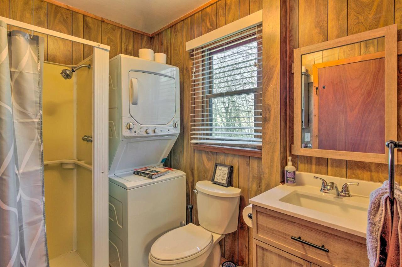 Peaceful Spruce Pine Cabin On 8 Acres With 2 Decks! 외부 사진