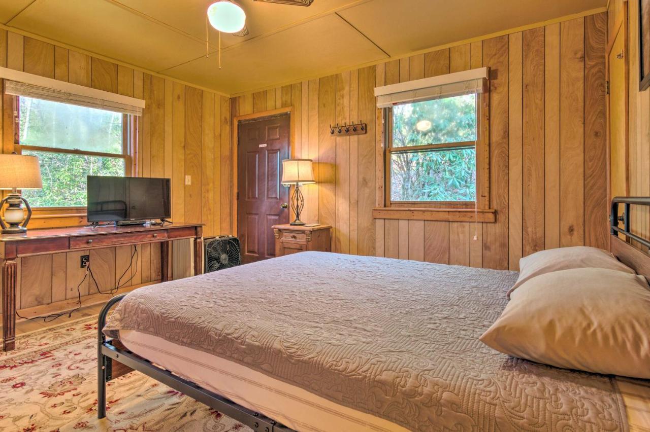 Peaceful Spruce Pine Cabin On 8 Acres With 2 Decks! 외부 사진
