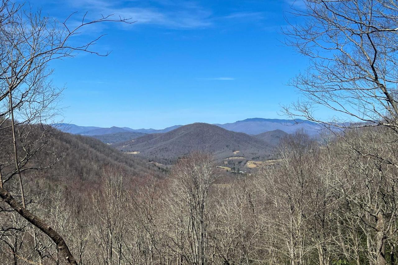 Peaceful Spruce Pine Cabin On 8 Acres With 2 Decks! 외부 사진